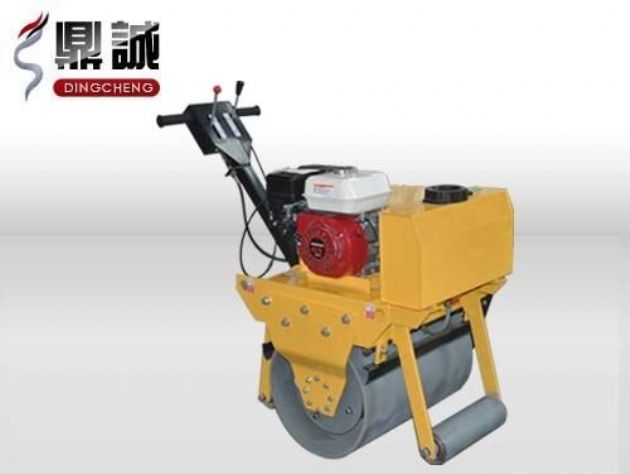 點(diǎn)擊查看詳細(xì)信息<br>標(biāo)題：輕型手扶式單鋼輪壓路機(jī) 閱讀次數(shù)：12260