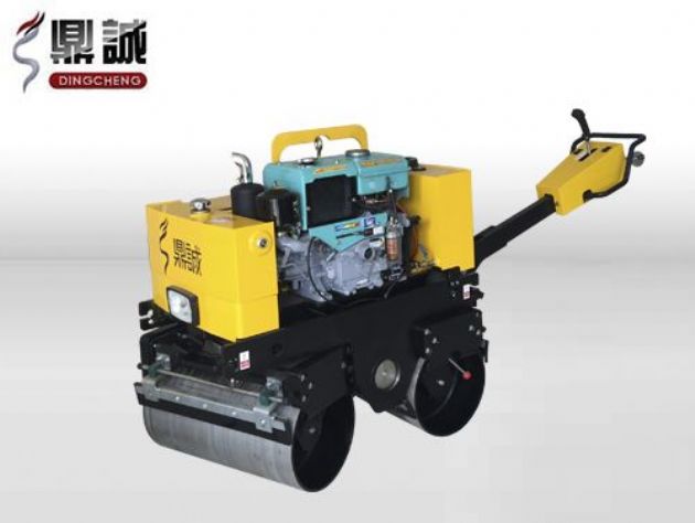 點(diǎn)擊查看詳細(xì)信息<br>標(biāo)題：DC-840-I全液壓手扶雙鋼輪壓路機(jī) 閱讀次數(shù)：14011