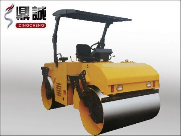 點(diǎn)擊查看詳細(xì)信息<br>標(biāo)題：6噸雙鋼輪振動(dòng)壓路機(jī) 閱讀次數(shù)：12651